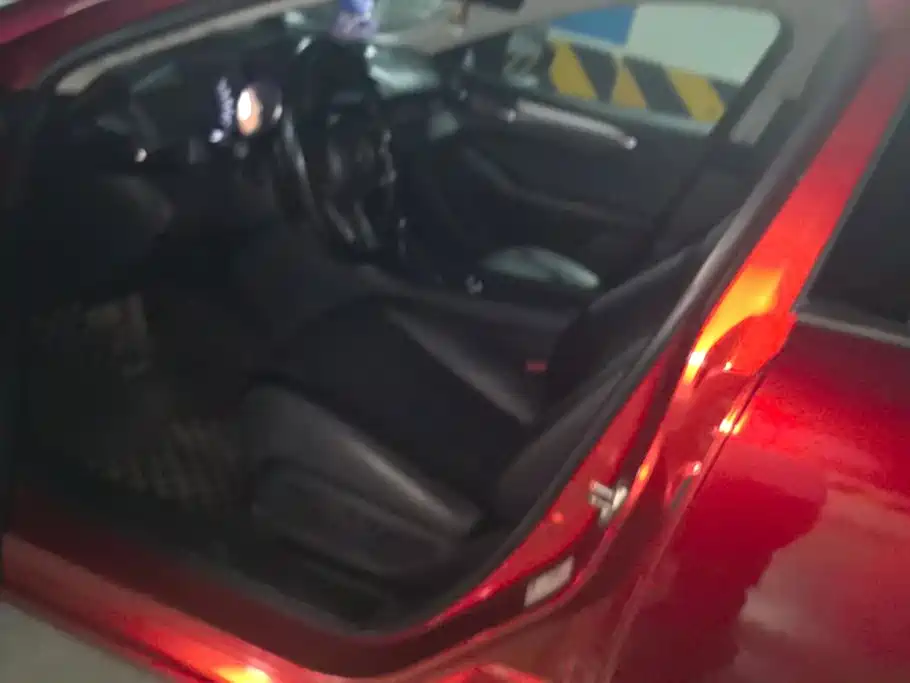 Mazda Atenza — миниатюра 9