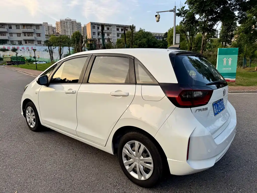 Honda Fit — миниатюра 14