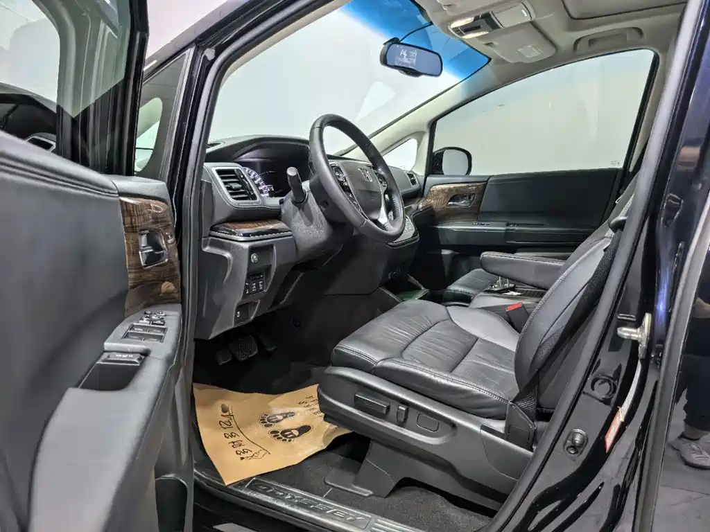 Honda Odyssey — миниатюра 12