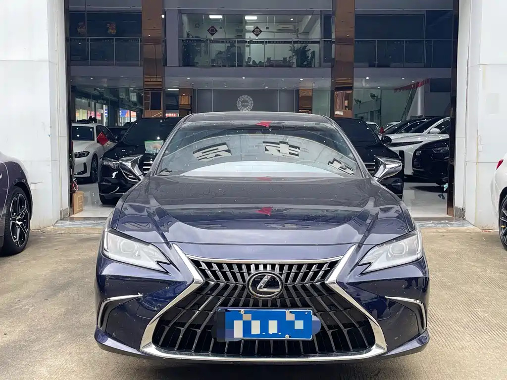 Lexus ES — миниатюра 2