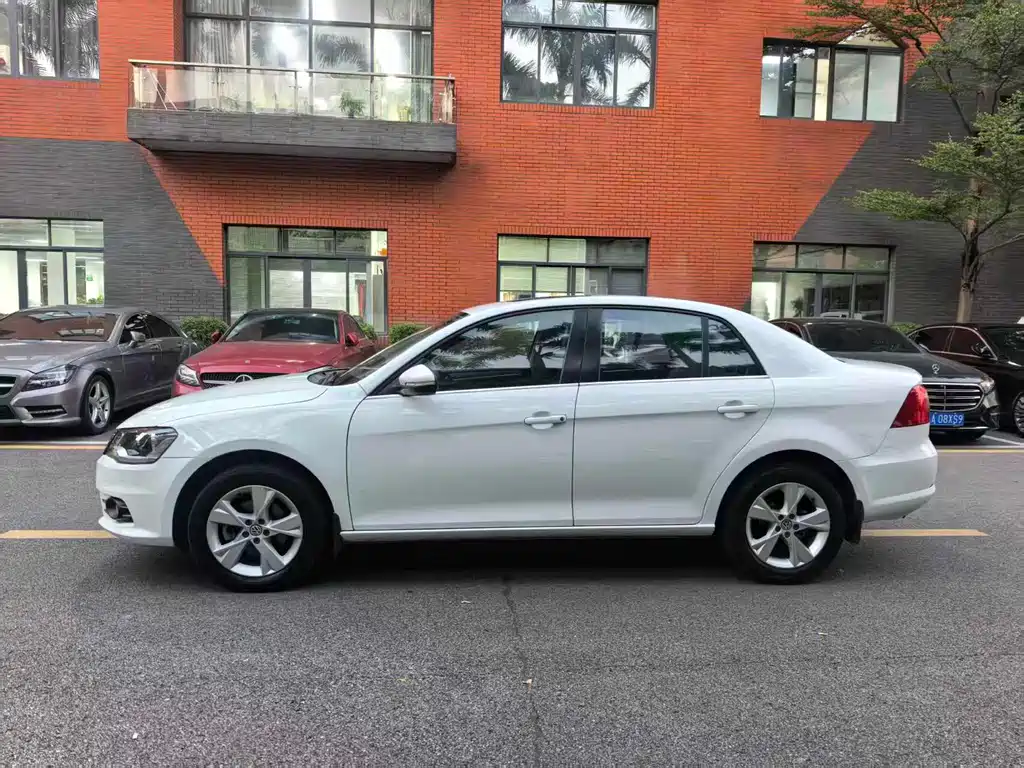 Volkswagen Bora — миниатюра 7