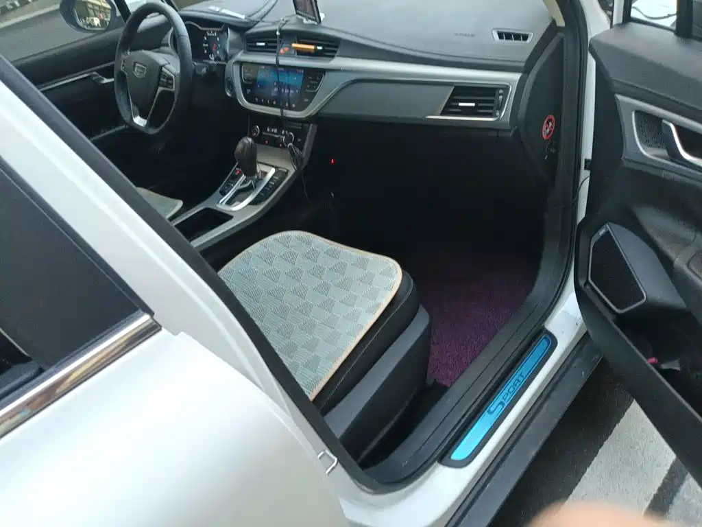 Geely Emgrand GS — миниатюра 19