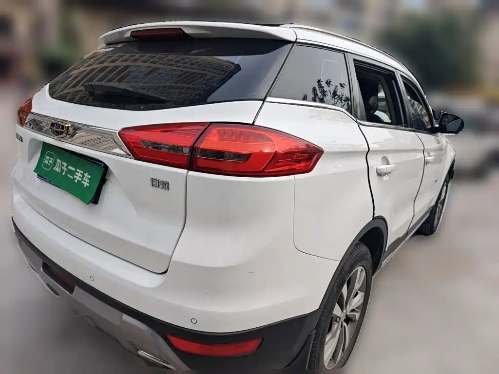 Geely Boyue — миниатюра 4