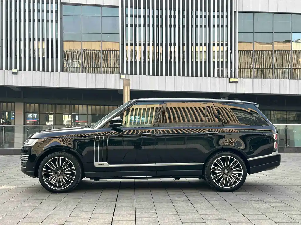 Land Rover Range Rover — миниатюра 4