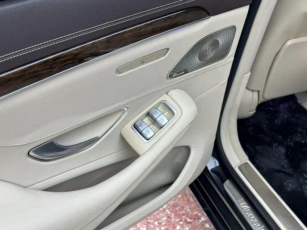 Mercedes-Benz S-Class — миниатюра 25