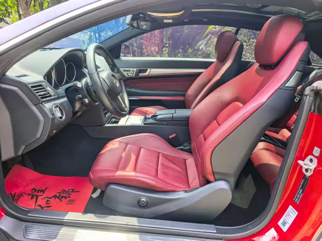 Mercedes-Benz E-Class (Import) — миниатюра 4