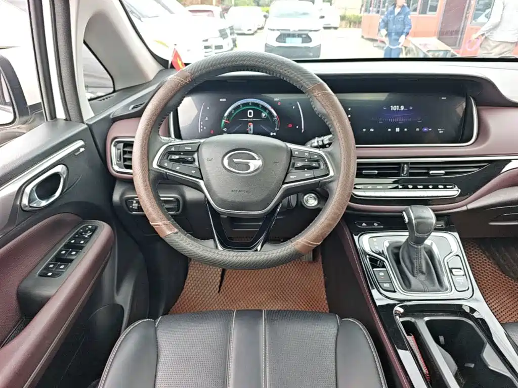 GAC Motor Trumpchi M6 — миниатюра 11