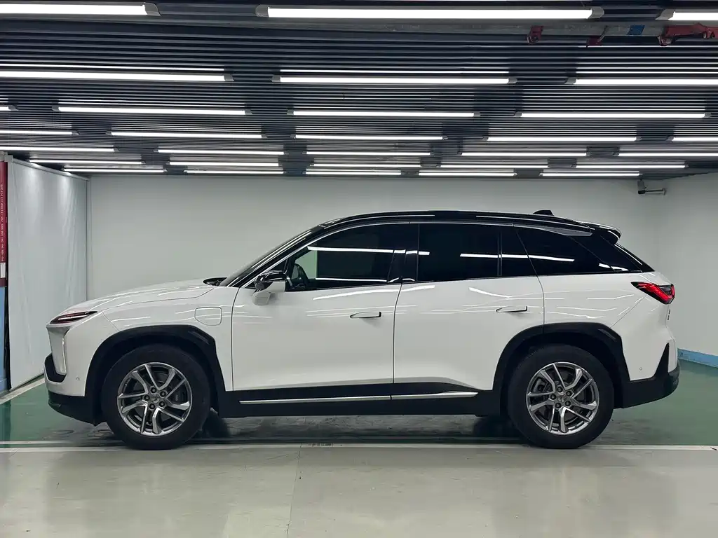 NIO NIO ES6