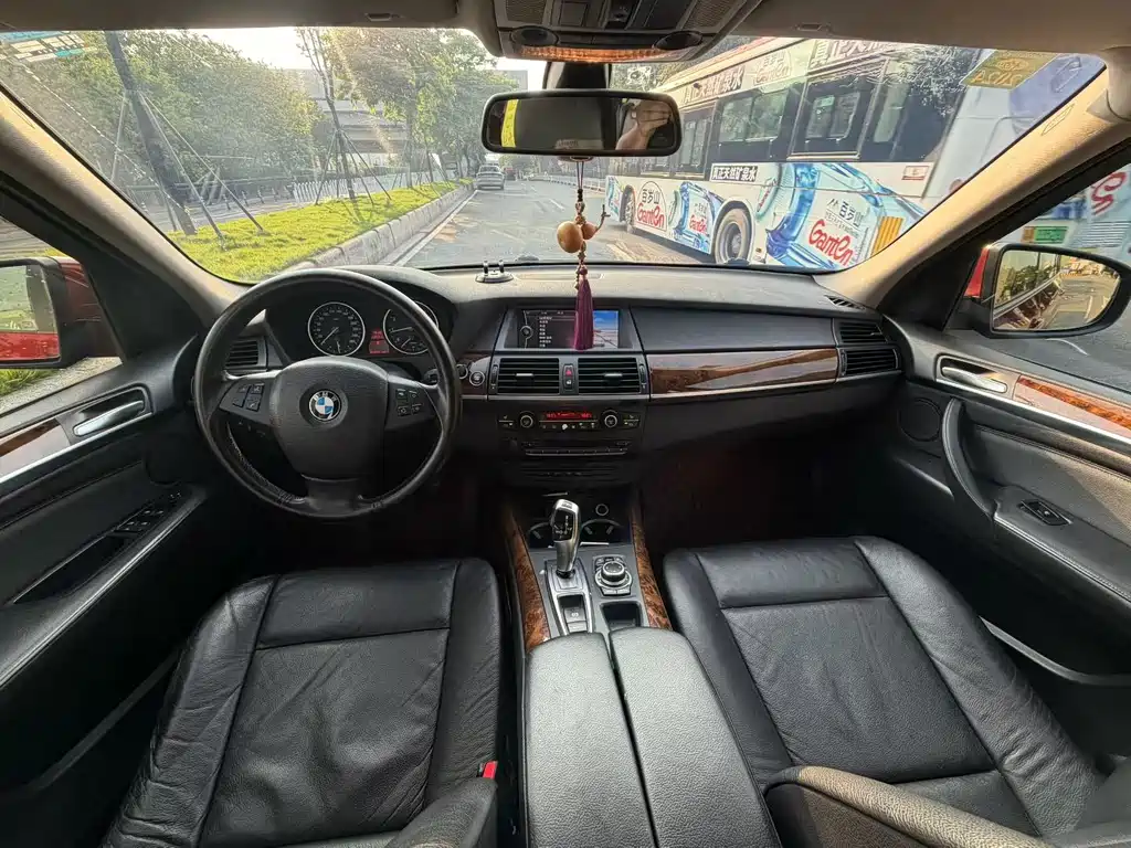 BMW X5 (Import) — миниатюра 9