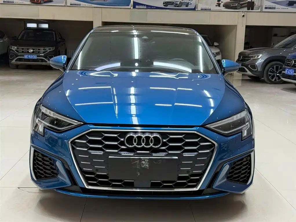 Audi A3 A3L Limousine 35 TFSI Fashion Sport Type, фото 2