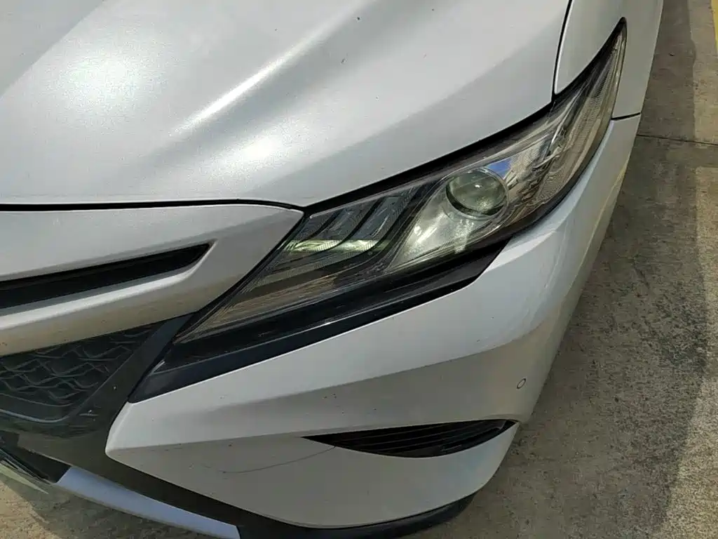 Toyota Camry — миниатюра 24