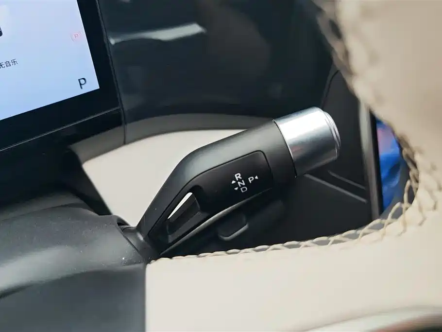 GEELY GALAXY GALAXY L7