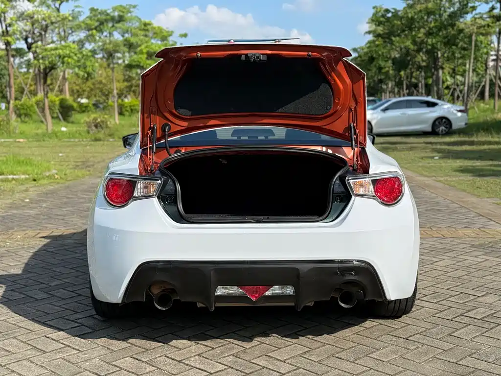 Toyota 86 2.0L Auto Luxury Type, фото 21