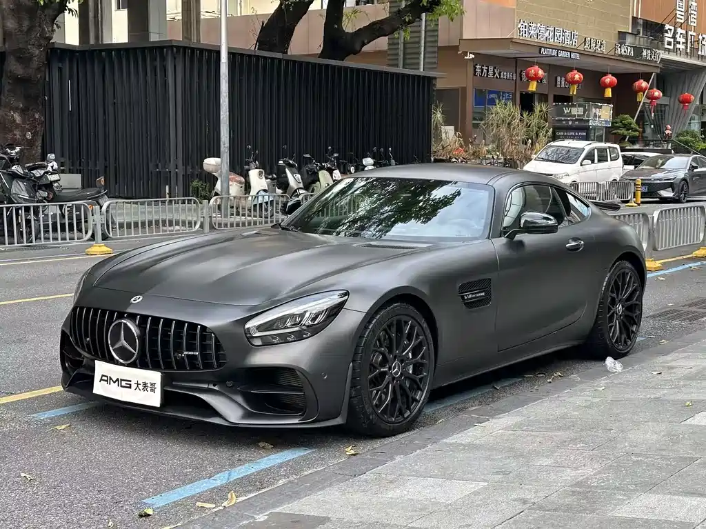 MERCEDES-BENZ AMG GT