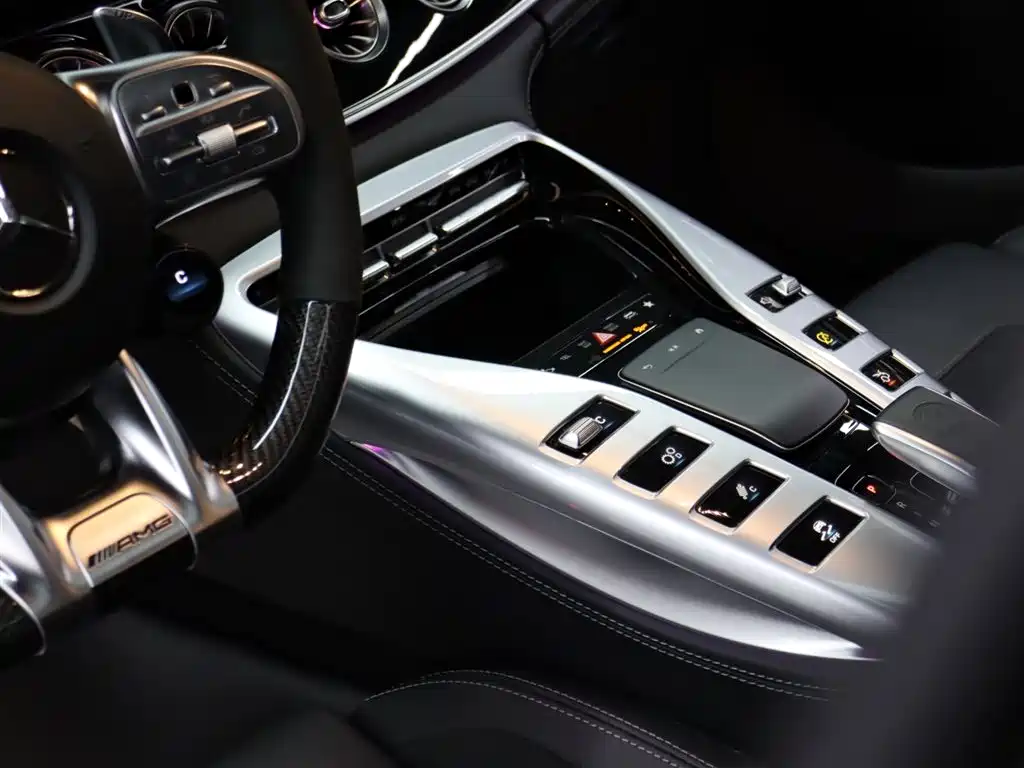 MERCEDES-BENZ AMG GT