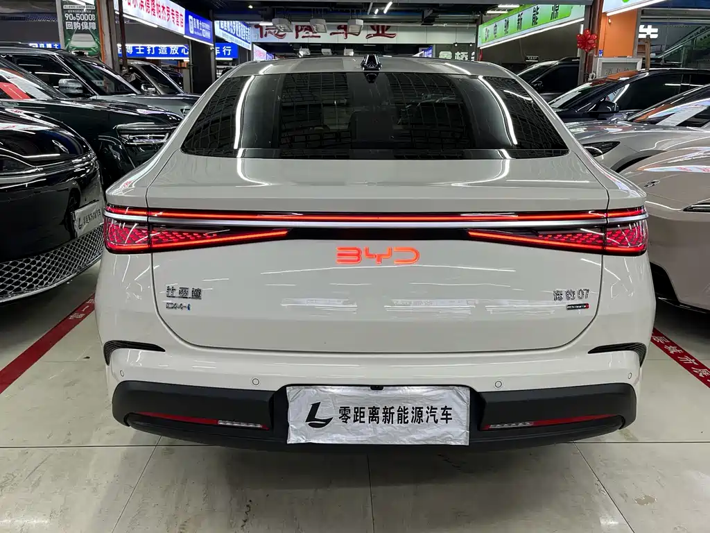 BYD Seal 07 DM-i — миниатюра 5