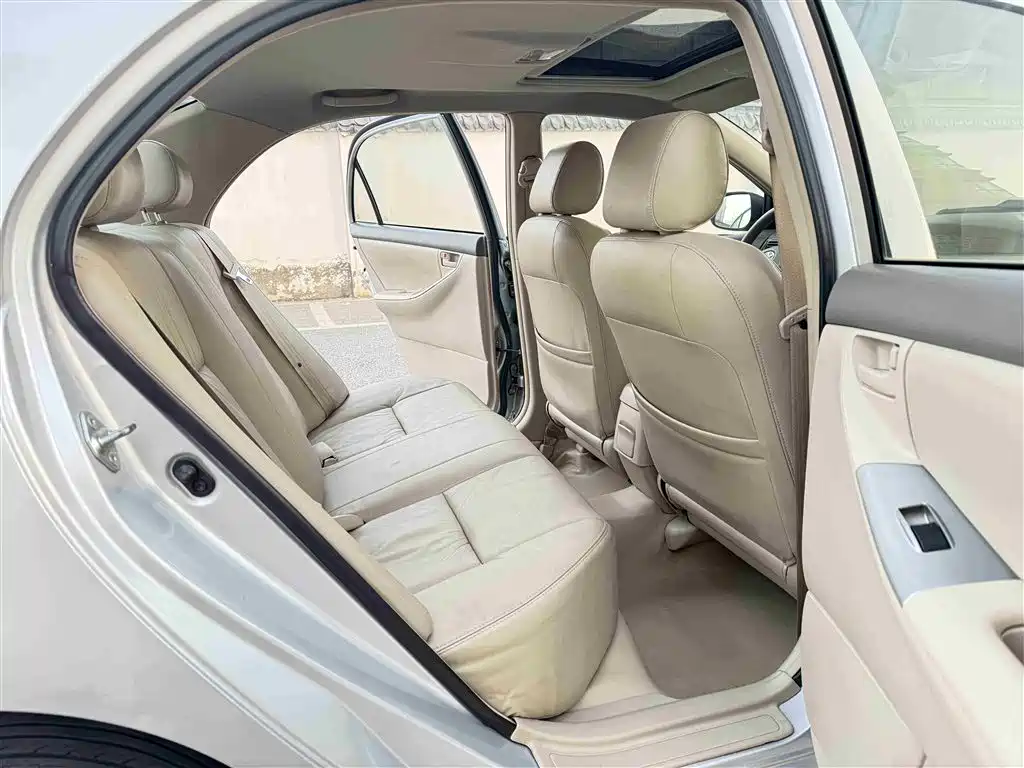 Toyota Corolla 2011 1.6L AT Luxury
