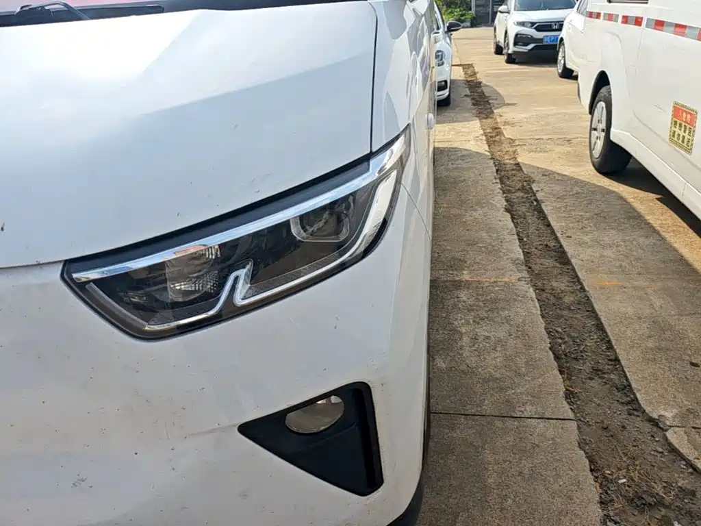 Wuling Yangguang — миниатюра 24