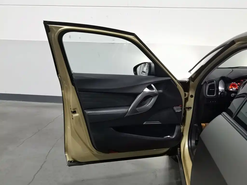 DS DS 5 — миниатюра 8