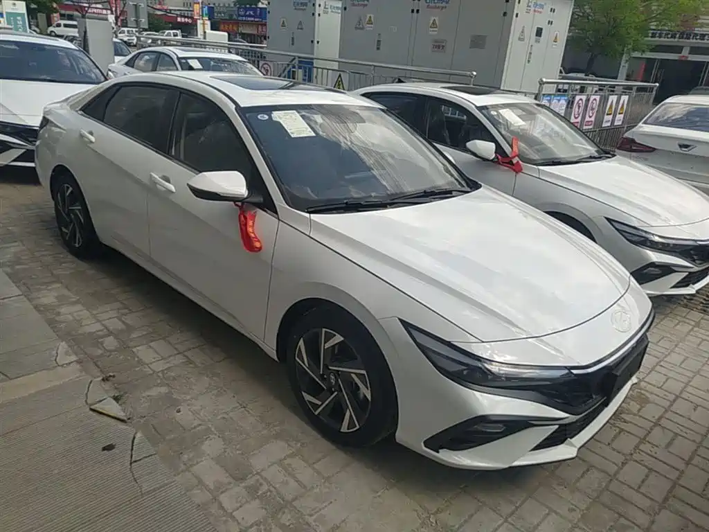 Hyundai Elantra 2023 1.5L CVT GLX Elite