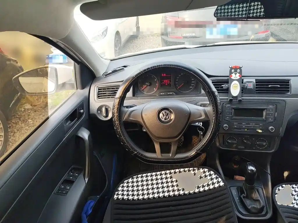 Volkswagen Santana — миниатюра 11