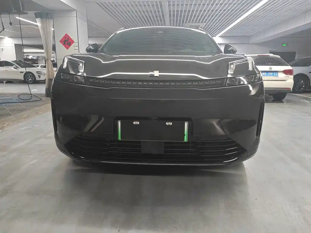 Lynk & Co 08 EM-P — миниатюра 2