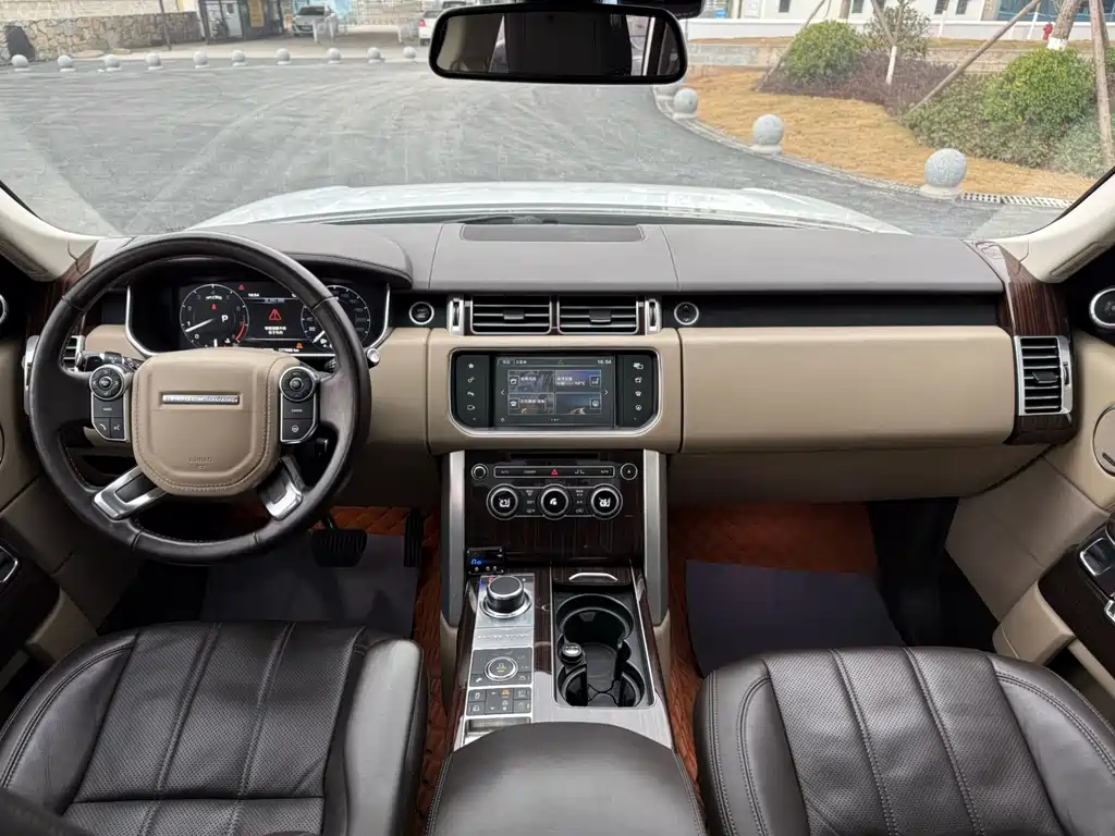 Land Rover Range Rover 2016 3.0 SC V6 Vogue SE Long Wheelbase