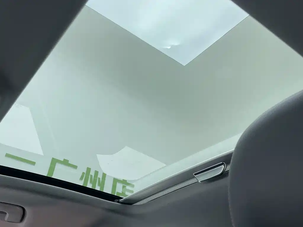 Audi Q2L — миниатюра 10