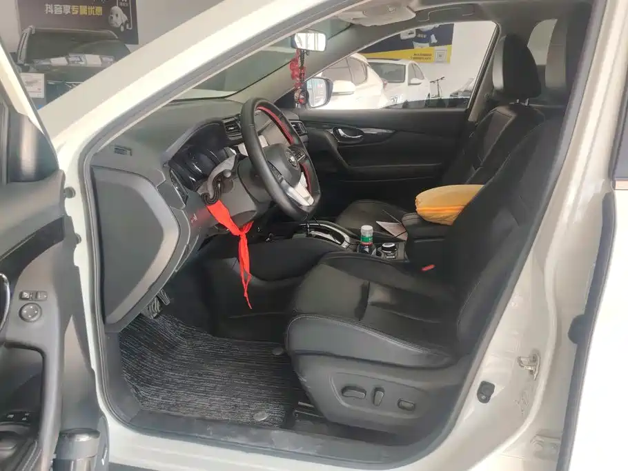 Nissan X-Trail — миниатюра 9