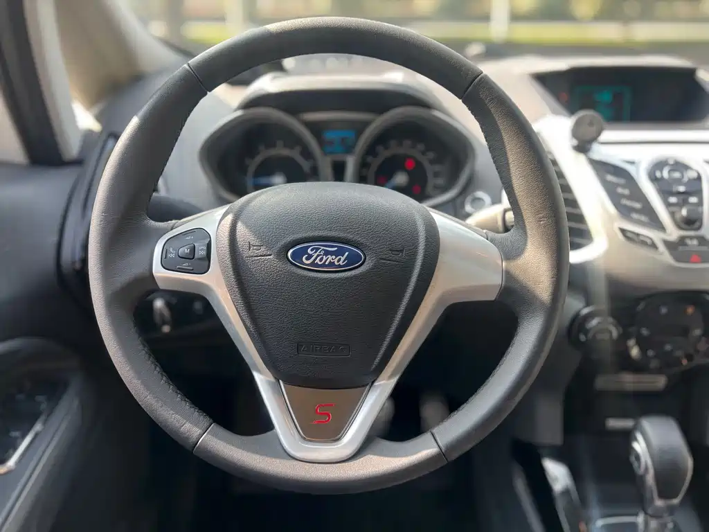 Ford Ecosport — миниатюра 11