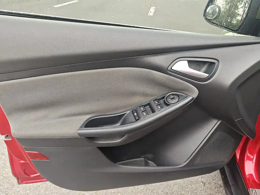 Ford Focus — миниатюра 9