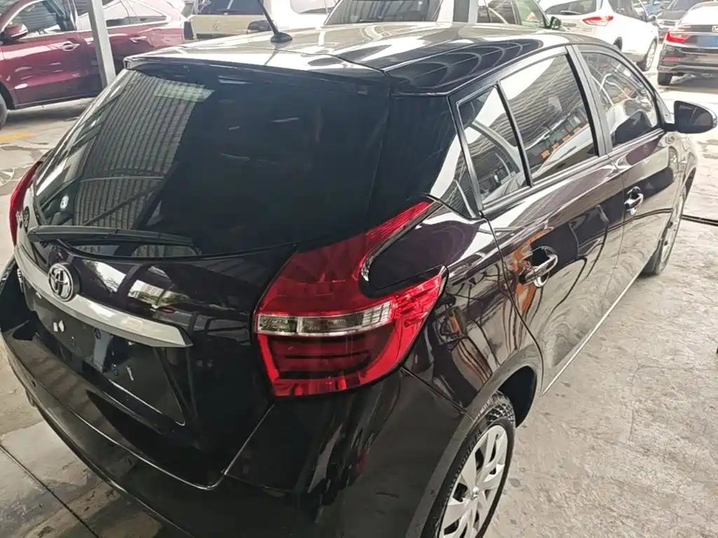 Toyota Vios FS — миниатюра 7