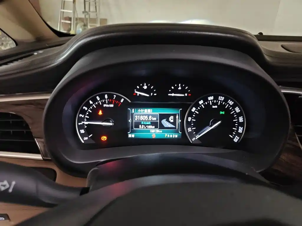 Buick GL8 — миниатюра 7