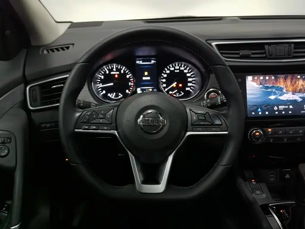 Nissan Qashqai — миниатюра 11