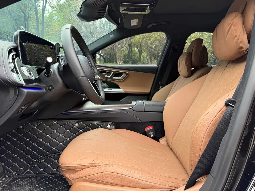 Mercedes-Benz E-Class — миниатюра 15