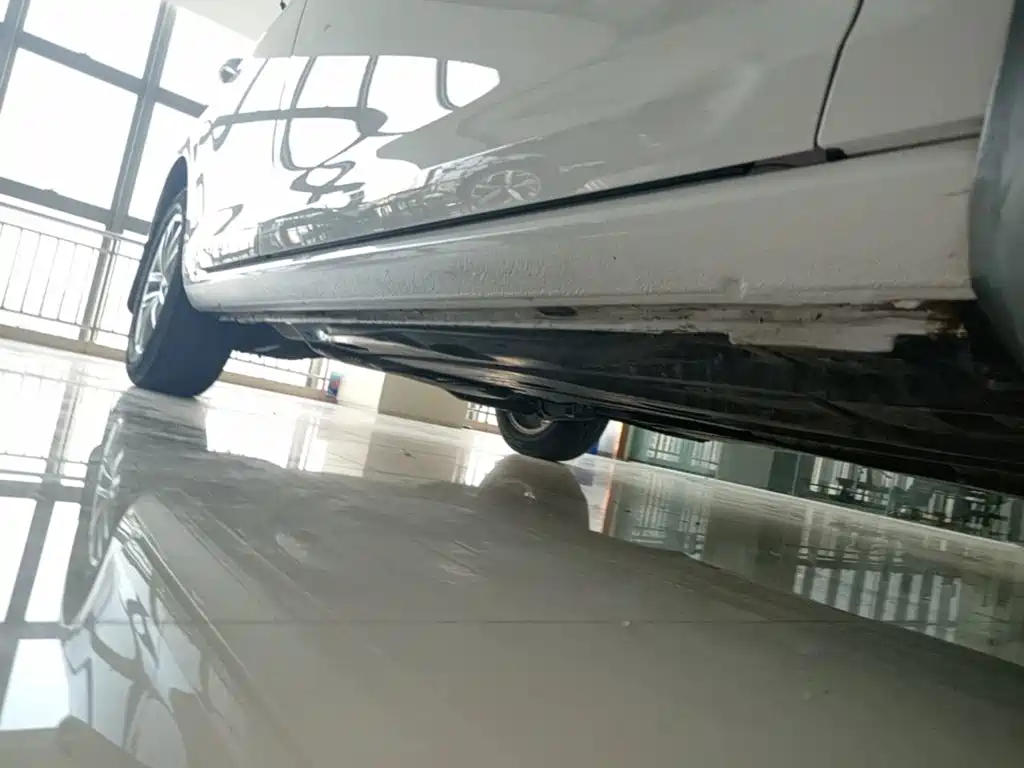 Volkswagen Golf — миниатюра 21