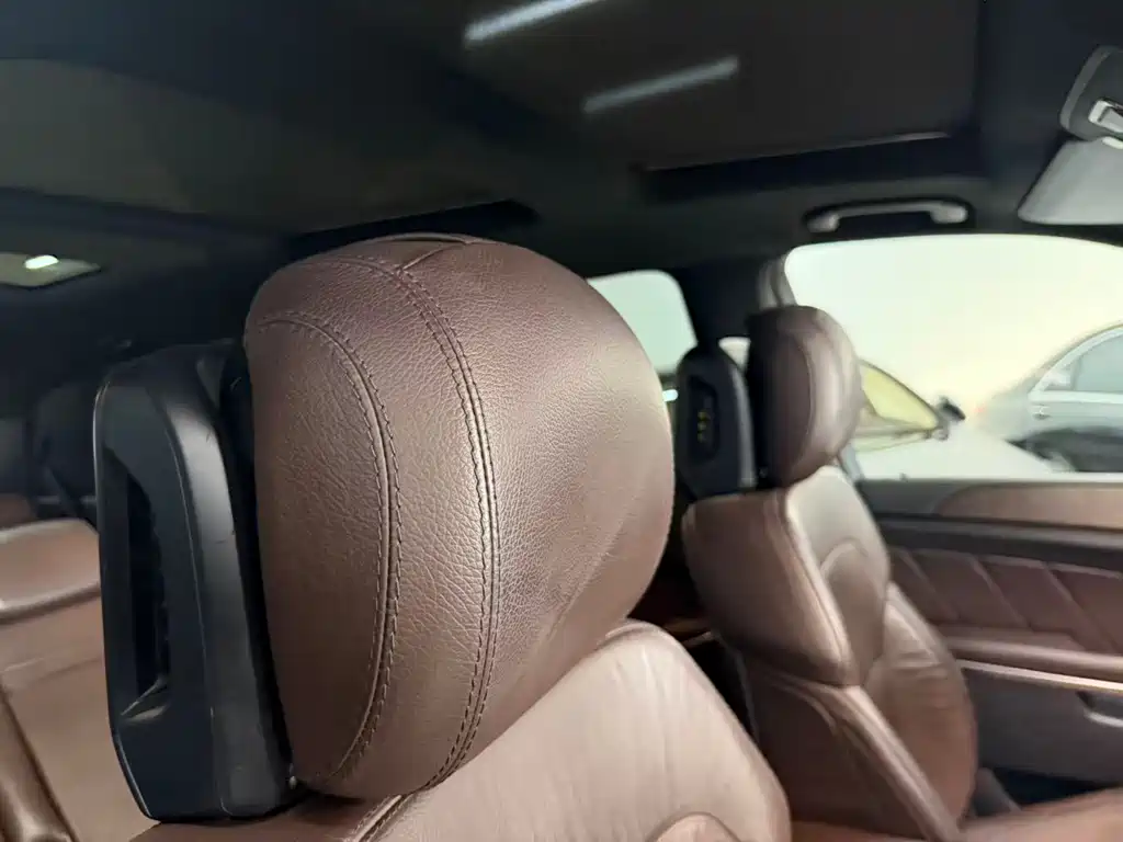Mercedes-Benz GL-Class — миниатюра 15