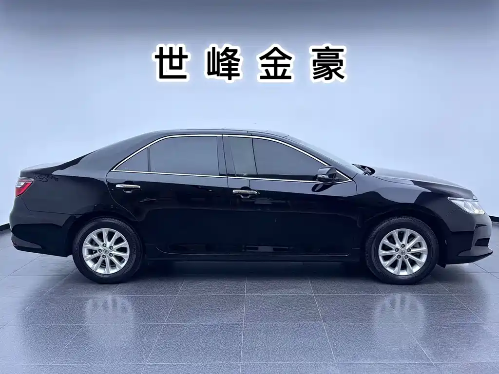 Toyota Camry — миниатюра 27