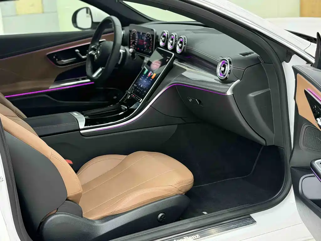 Mercedes-Benz CLE — миниатюра 10