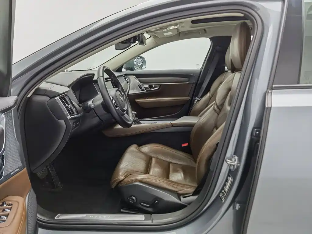 Volvo V90 — миниатюра 10