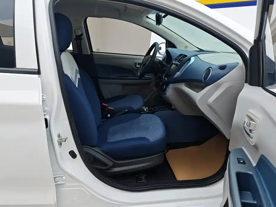 Changan Benben E-Star — миниатюра 8
