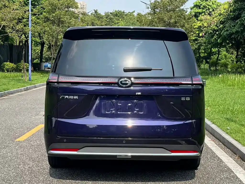 GAC Motor Trumpchi E8 PHEV — миниатюра 15