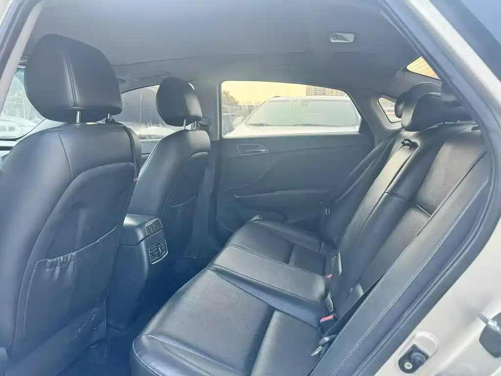 Hyundai Mistra — миниатюра 4