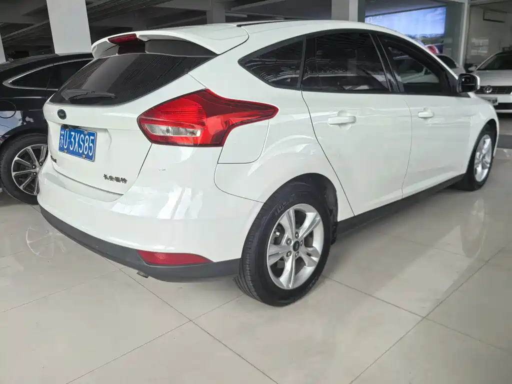 Ford Focus — миниатюра 6
