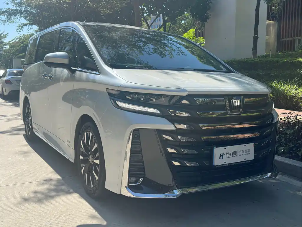 Toyota Vellfire — миниатюра 3