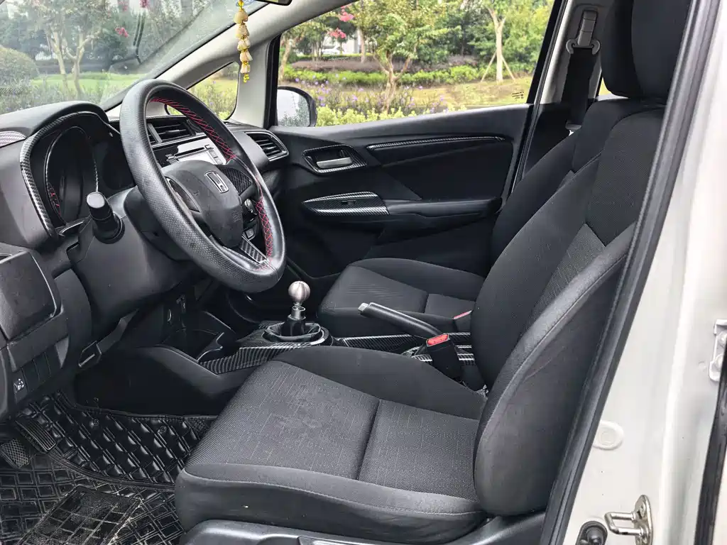 Honda Fit — миниатюра 4