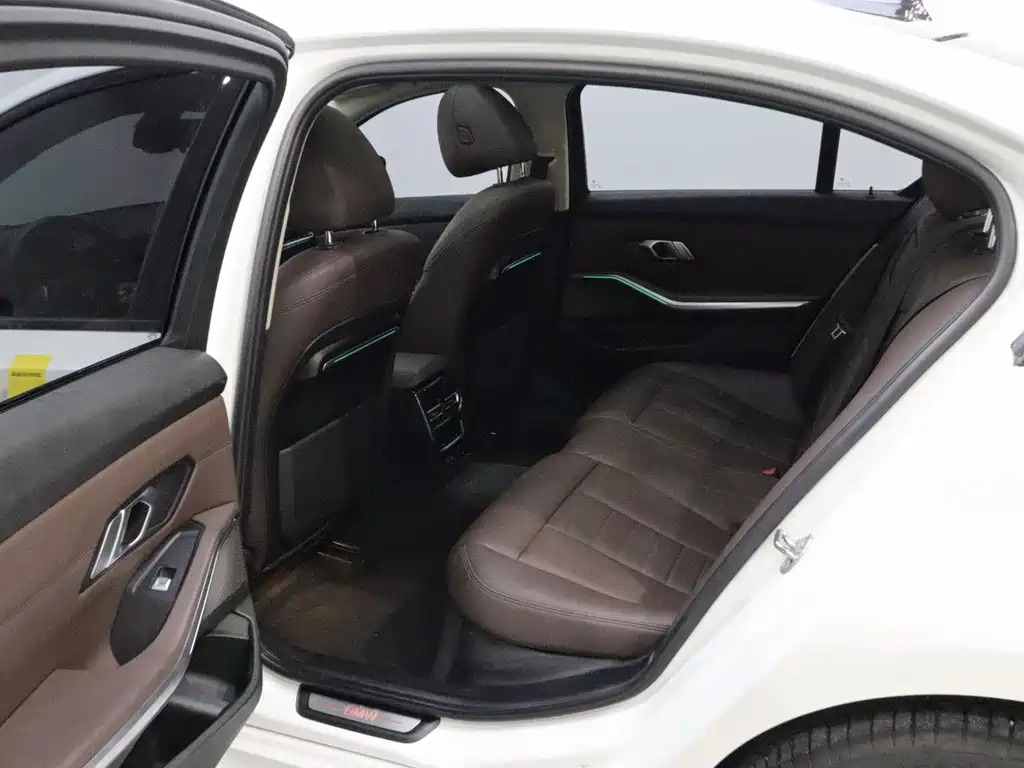 BMW 3 Series — миниатюра 12