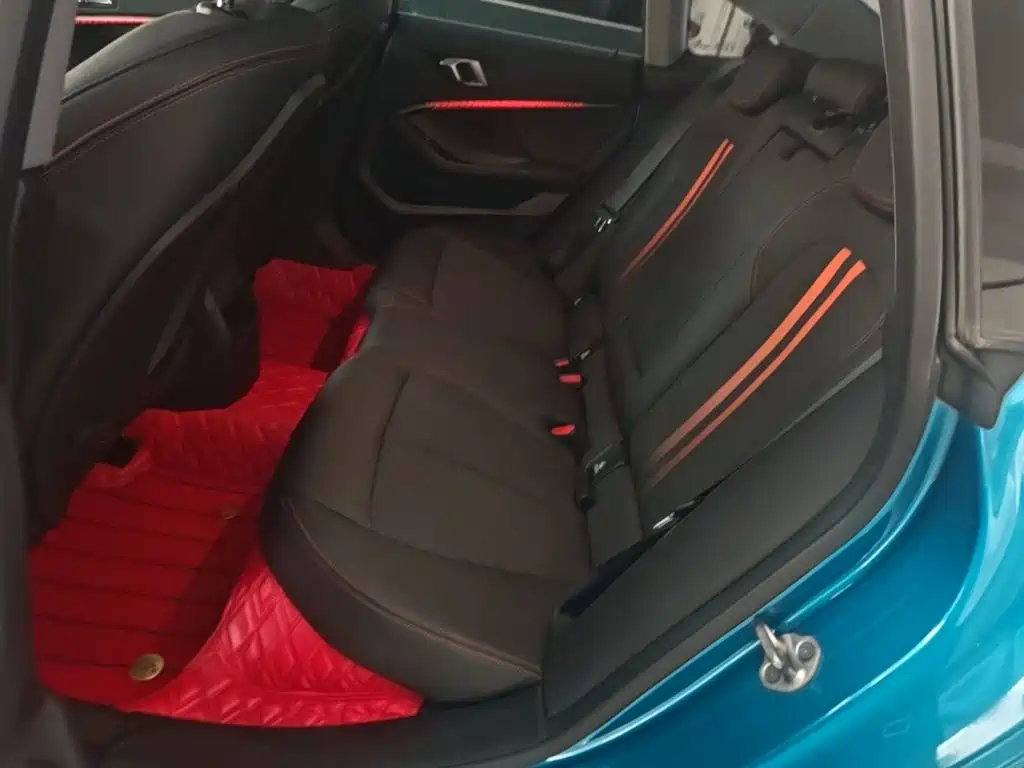BMW 2 Series (Import) — миниатюра 17