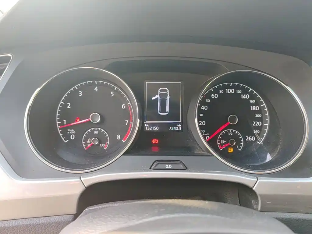 Volkswagen Touran — миниатюра 12