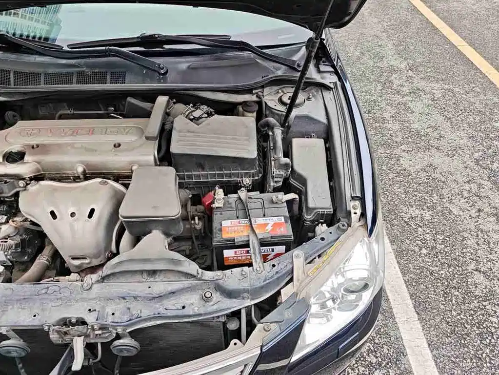 Toyota Camry — миниатюра 11